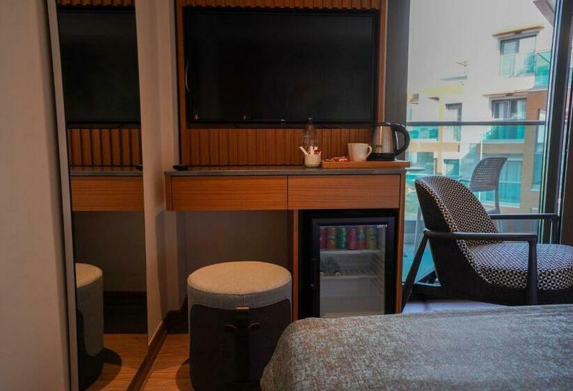 غرفة قياسية سرير كينج, Palm Hills Hotel Bodrum