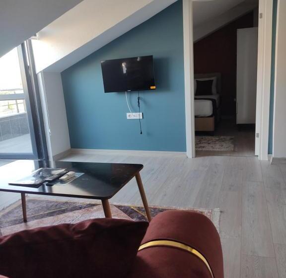 חדר משפחתי, Istanbul Airport Family Suites