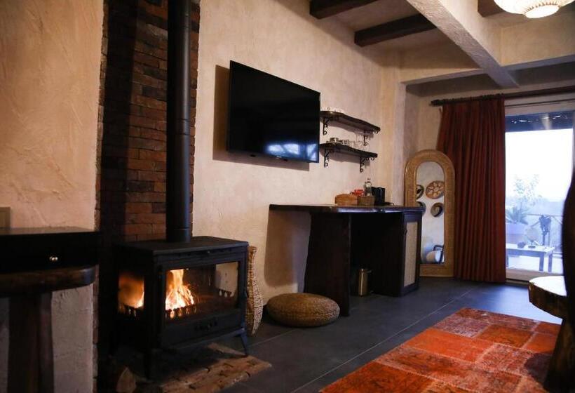 家庭房带园景, Mavi̇ At Hotel Blue Horse