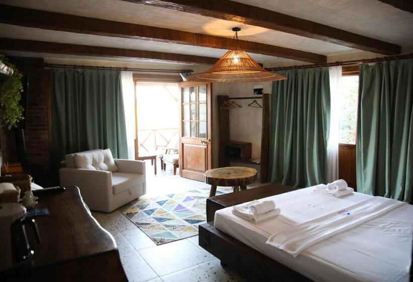 标准间带阳台, Mavi̇ At Hotel Blue Horse