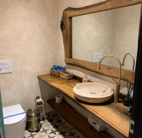 带露台的套间, Mavi̇ At Hotel Blue Horse