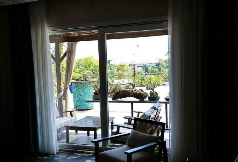 标准间带露台, Mavi̇ At Hotel Blue Horse