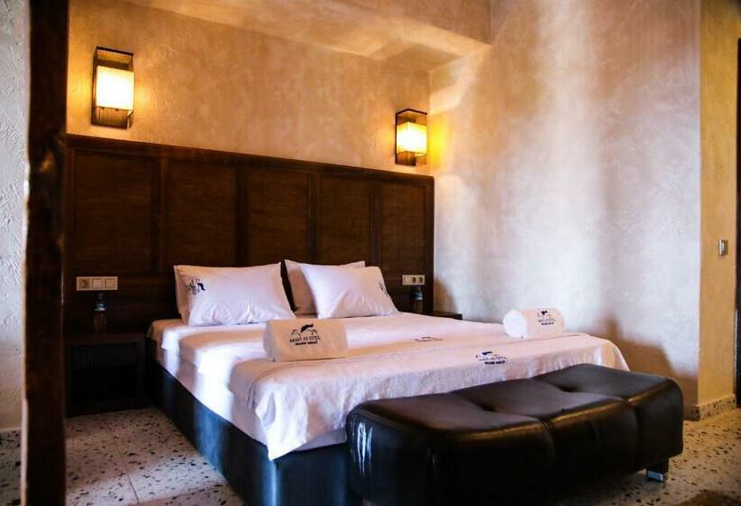 家庭房带园景, Mavi̇ At Hotel Blue Horse