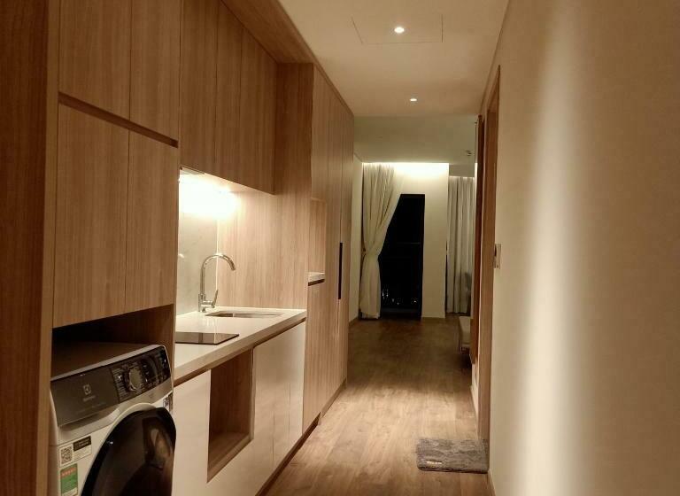 Standard studio with lake view, Alacarte Rosabella Nguyen