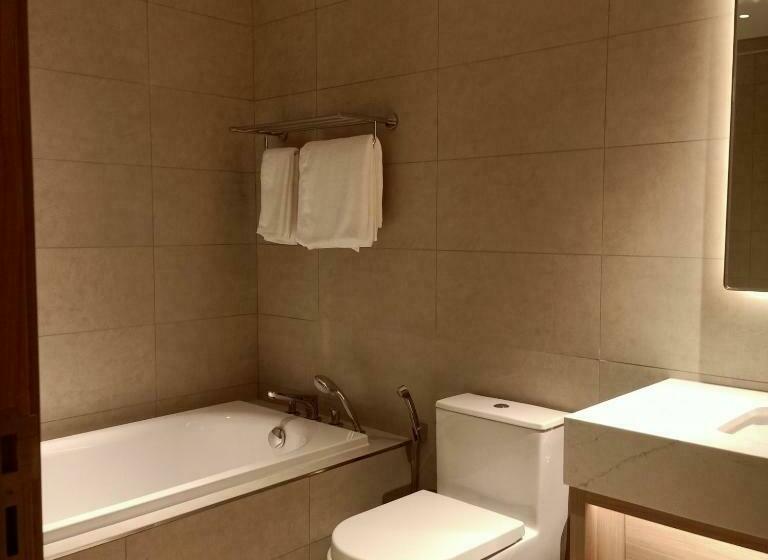 استودیوی استاندارد با چشمانداز دریا, Alacarte Rosabella Nguyen