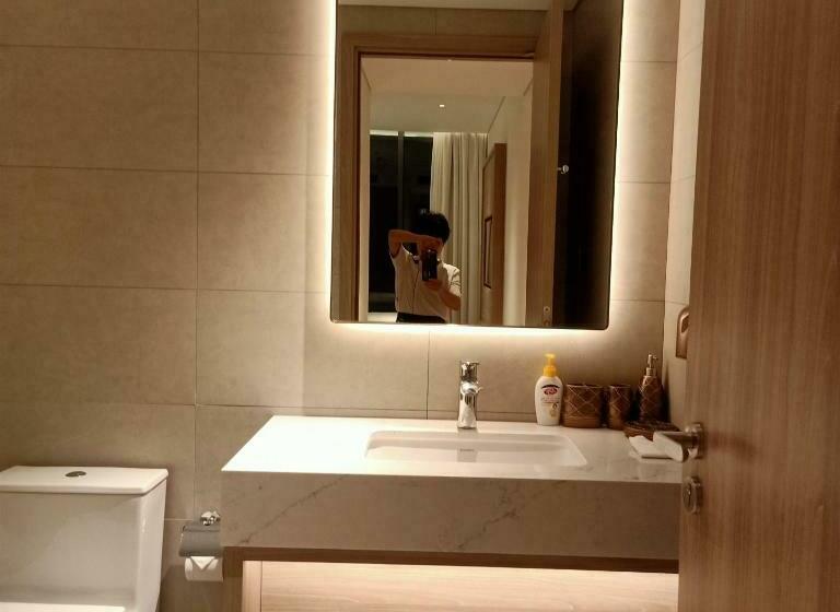 استودیوی استاندارد با چشمانداز دریا, Alacarte Rosabella Nguyen