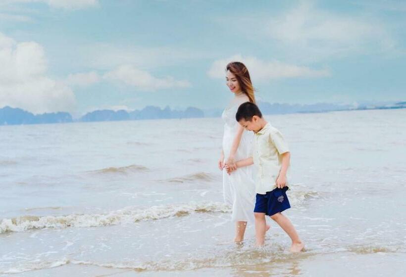 سوئیت با تخت بزرگ, Alacarte Rosabella Nguyen