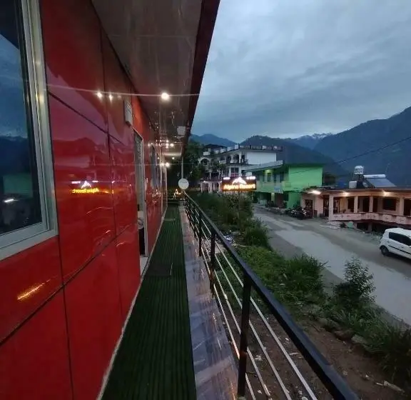 スタンダードトリプルルーム, Alpine Resort