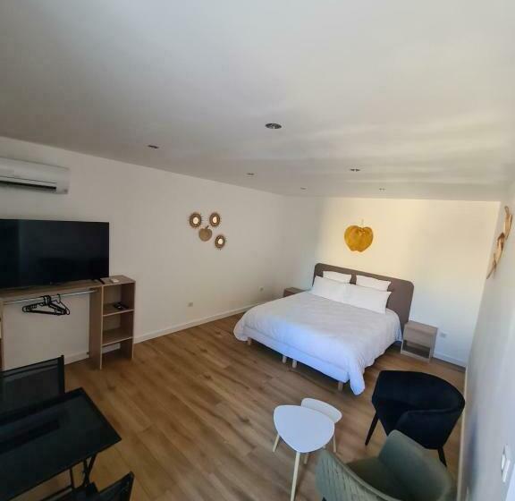 스탠다드 룸, Rue Des Tilleuls