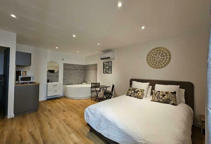 스탠다드 자쿠지 룸, Rue Des Tilleuls