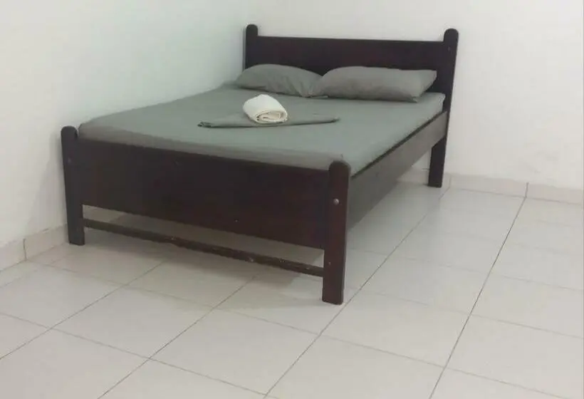 Deluxe Yhden Hengen Huone, Dayanda