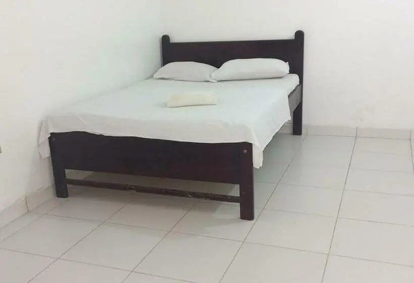 Deluxe Yhden Hengen Huone, Dayanda