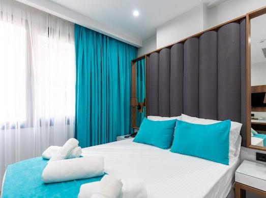 اتاق لوکس, Wp White Palace