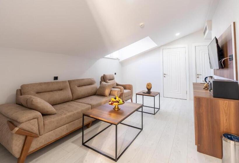 سوییت, Wp White Palace