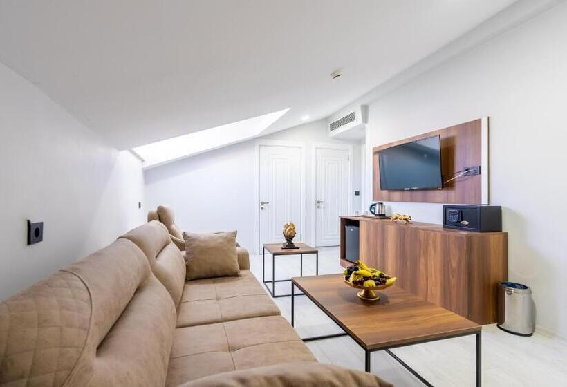 سوییت, Wp White Palace