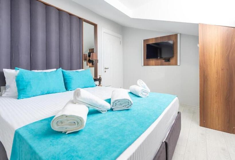 سوئیت 2 خوابه, Wp White Palace