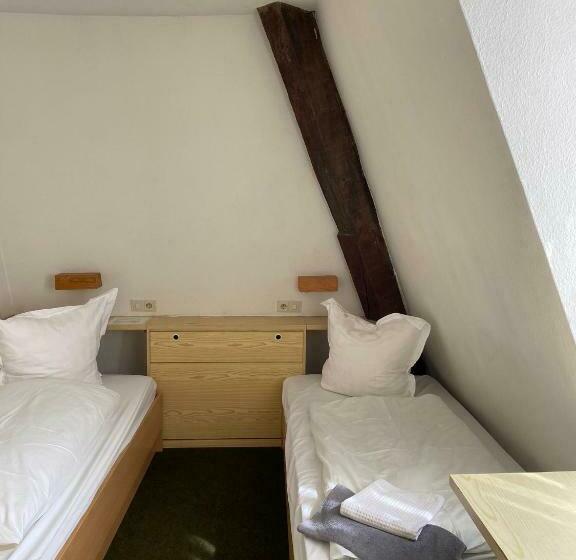 经济房, Nringrooms Hostel Adenau