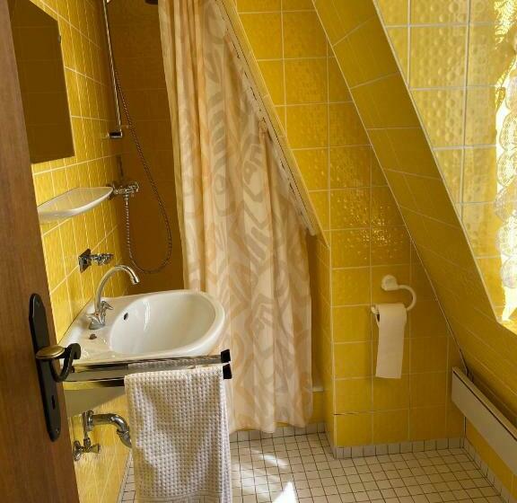 1间卧室的房子, Nringrooms Hostel Adenau