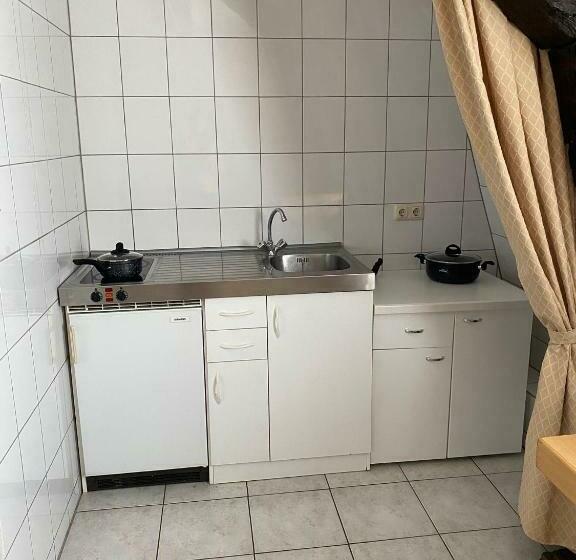 1间卧室的房子, Nringrooms Hostel Adenau