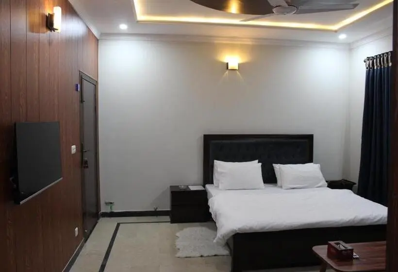 اتاق سوپریور با تخت بزرگ, 26 Number Bus Stop Guest House