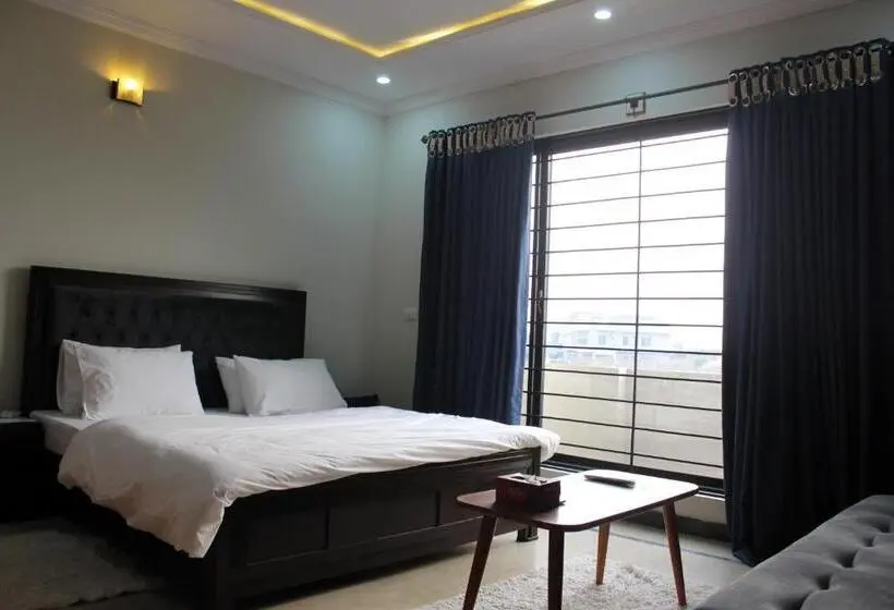 اتاق سوپریور با تخت بزرگ, 26 Number Bus Stop Guest House
