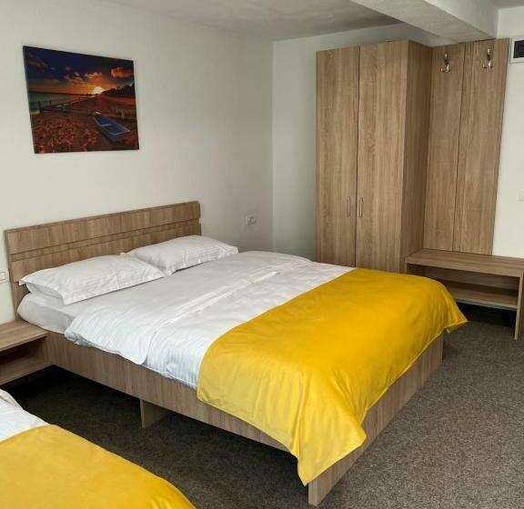 חדר סטנדרט לשלושה, Panorama David