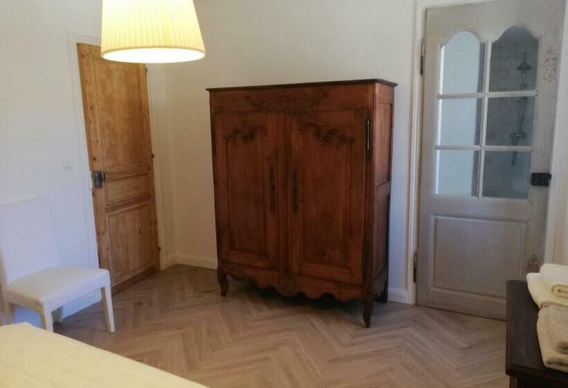 חדר דלוקס עם מיטת קינג, Les 3 Platanes