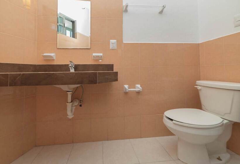 اتاق سوپریور, La Trigueña