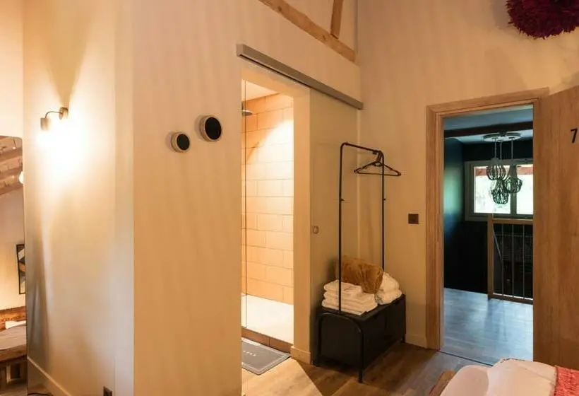 Standard-huone, Le Wafo