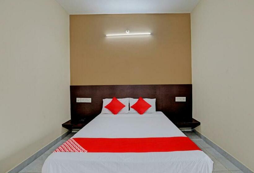 חדר קלאסי לשלושה, Oyo Flagship Srk Palace