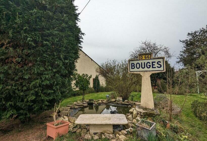 חדר סטנדרט, Guestroom Bouges Le Château, 1 Pièce, 2 Personnes   Fr 1 591 523