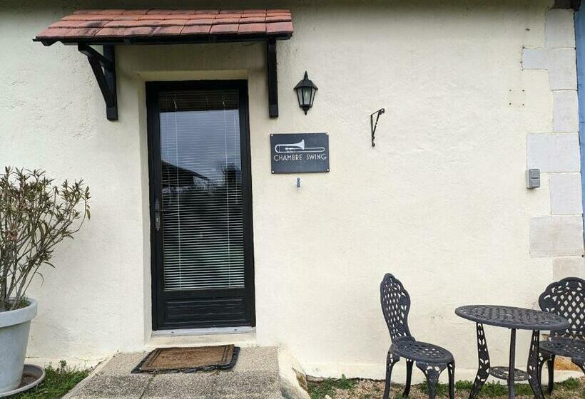 Номер Стандарт, Guestroom Bouges Le Château, 1 Pièce, 2 Personnes   Fr 1 591 523