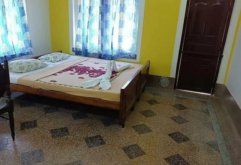 バルコニー付きデラックスルーム, Balurghat Hotel Kokoro Farmhouse