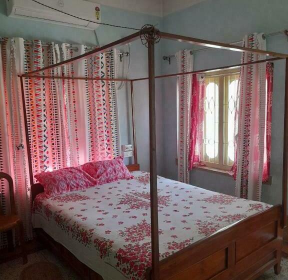 Номер Deluxe с Балконом, Balurghat Hotel Kokoro Farmhouse