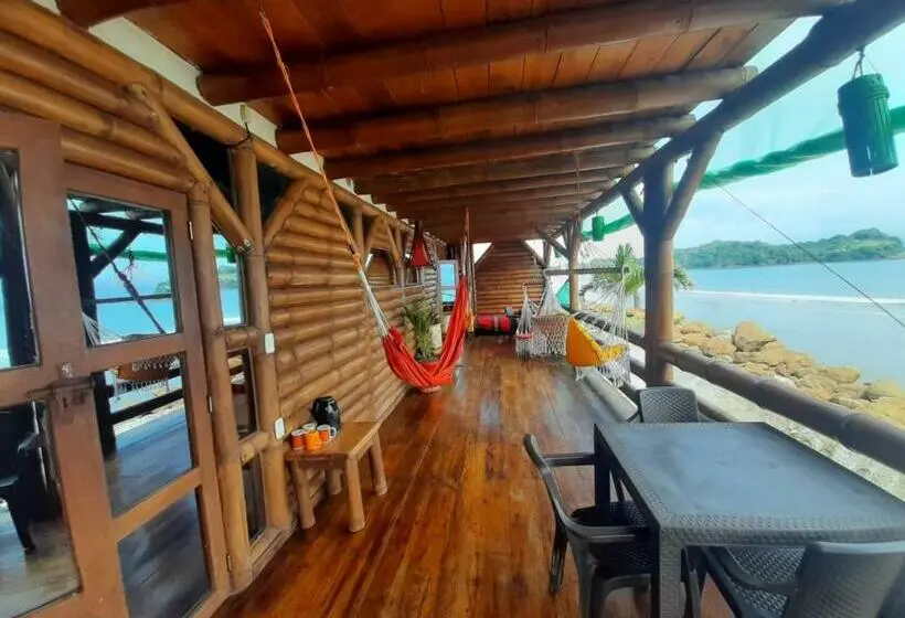 Deluxe Szoba, Bambu Mompiche