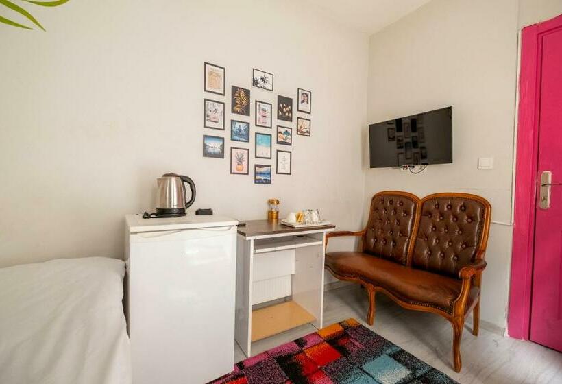 اتاق استاندارد, Stanbol Apart