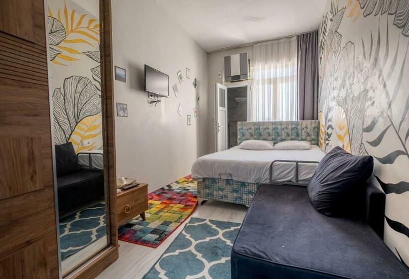 اتاق استاندارد, Stanbol Apart