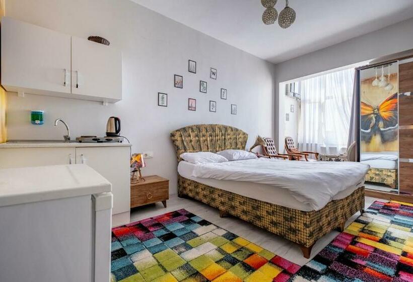 اتاق استاندارد, Stanbol Apart