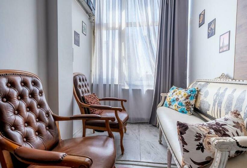 اتاق استاندارد, Stanbol Apart