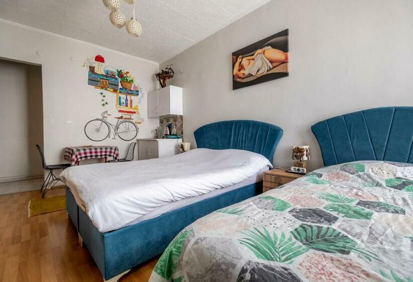 اتاق استاندارد سه نفره, Stanbol Apart