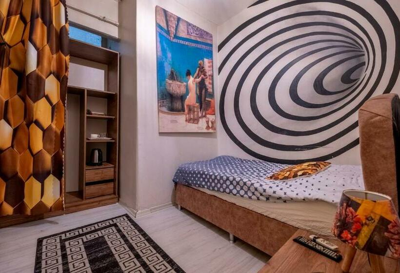 اتاق استاندارد یک نفره, Stanbol Apart