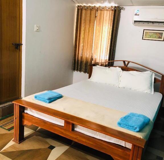 带阳台的豪华间, Silver Saands Beach Villa   Malpe Beach