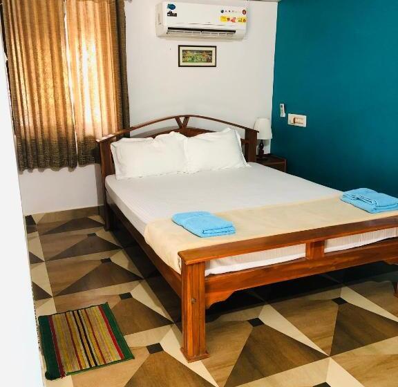 غرفة ديلوكس مزودة بشرفة, Silver Saands Beach Villa   Malpe Beach