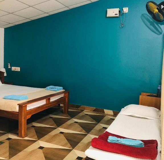 غرفة ديلوكس مزودة بشرفة, Silver Saands Beach Villa   Malpe Beach