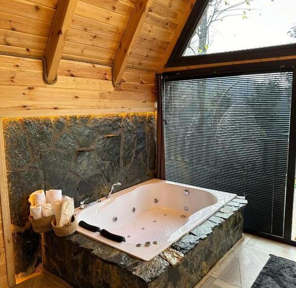 חדר דלוקס עם נוף להרים, Ri̇ze Sereni̇ty Bungalov