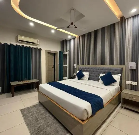 Suite Superior, Devvani