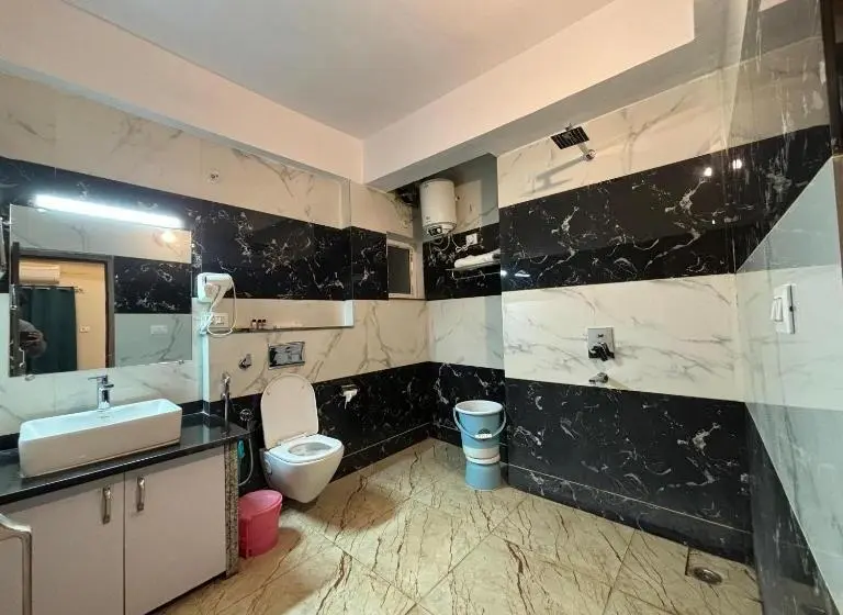 Suite con Balcone, Devvani
