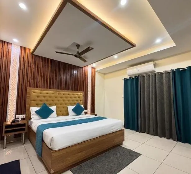 Suite con Balcone, Devvani