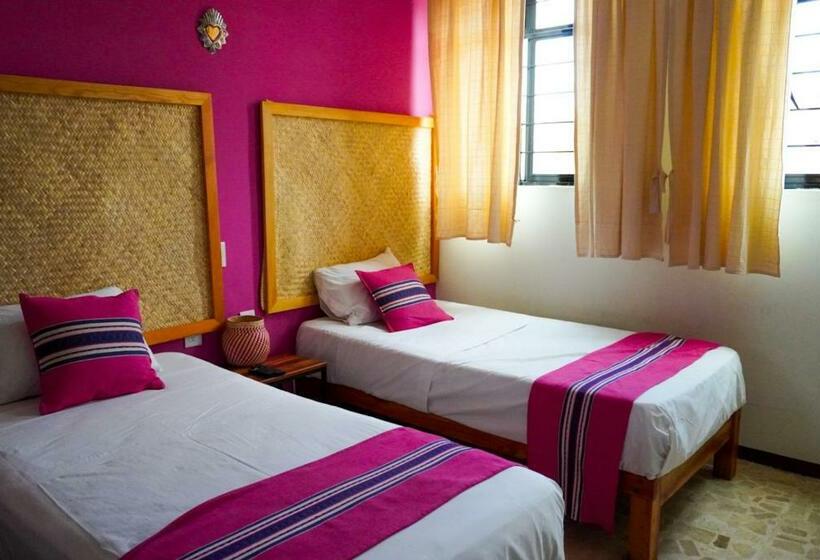 חדר סטנדרט חדר אמבטיה משותף, Hostal Chocolate Calenda