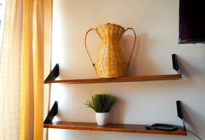 חדר סטנדרט חדר אמבטיה משותף, Hostal Chocolate Calenda